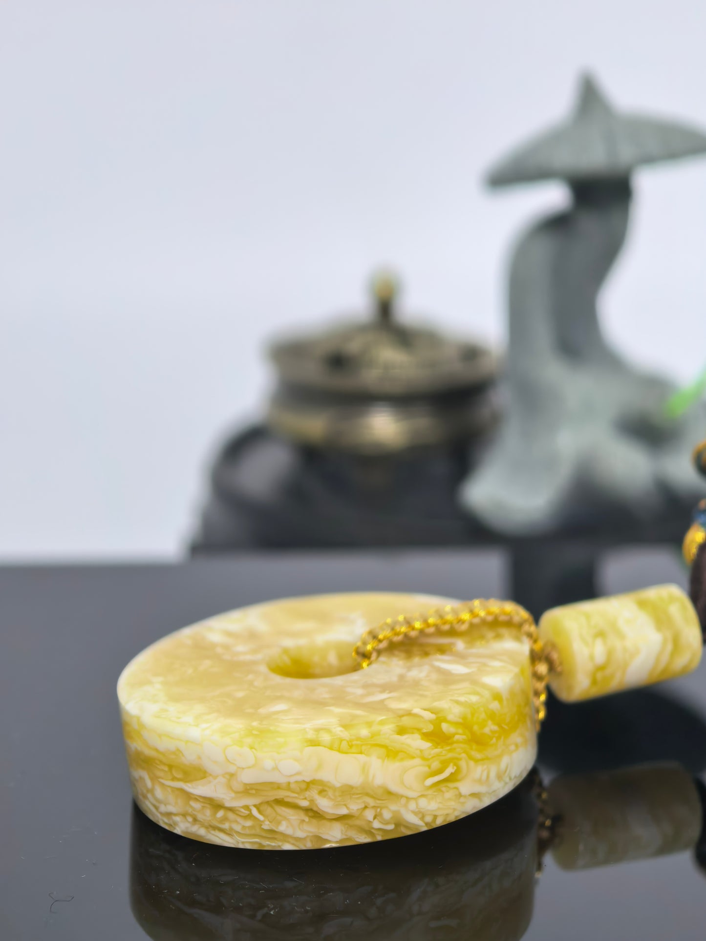 He Shi Bi - shaped Pendant