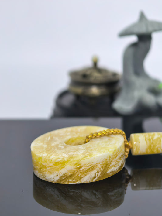 He Shi Bi - shaped Pendant